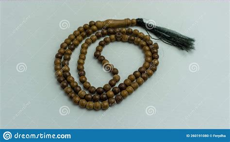 Wooden Tasbih Beads Isolated. Islamic Prayer Beads Stock Photo - Image ...