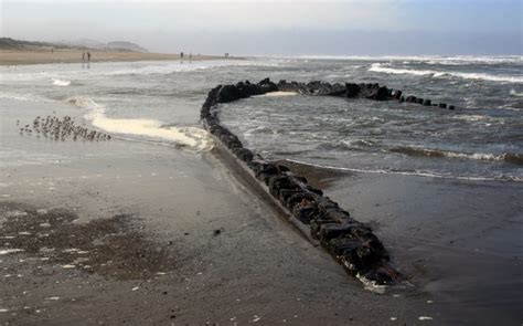 9 Shipwrecks In California You Can See - California Beaches - California Shipwreck Map ...