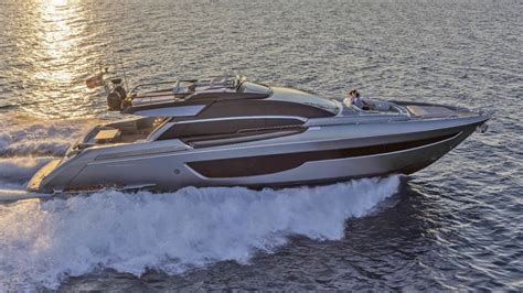 Sanlorenzo SX76 yacht tour: Inside a €5.6m Italian crossover yacht