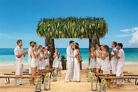 Secrets Akumal Riviera Maya Wedding - Modern Destination Weddings