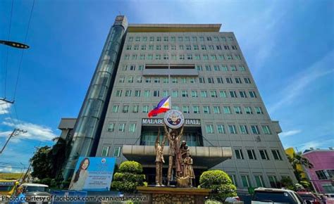 Jeannie Sandoval puts Malabon flags at half mast for FVR’s passing