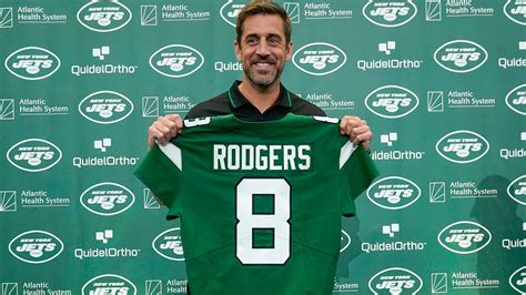 Jets' Aaron Rodgers expected to play in final preseason game vs. Giants ...