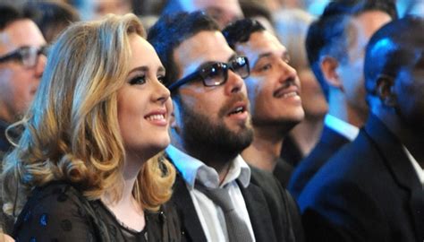 Adele, ex-husband Simon Konecki live on the same street