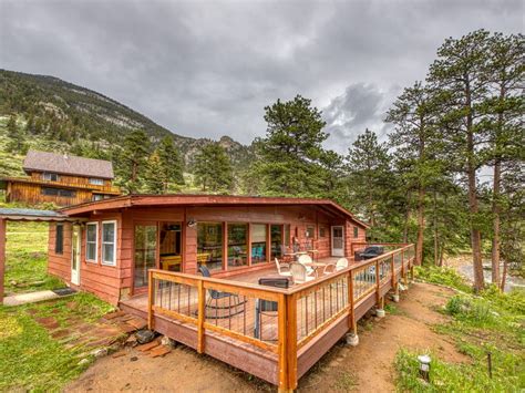 Riverfront Cabins in Colorado | Vacasa