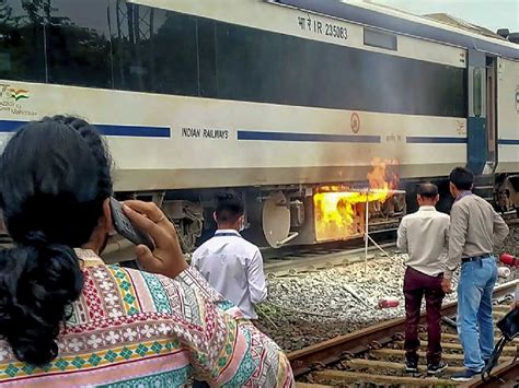 Vande Bharat Express catches fire, no casualties reported | India Videos - News9live