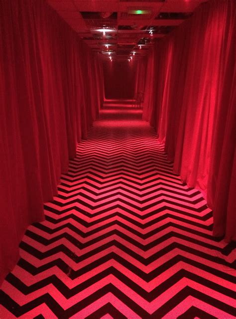 Twin Peaks Art, White Lodge, David Lynch Twin Peaks, Laura Palmer, Red Rooms, Red Aesthetic ...