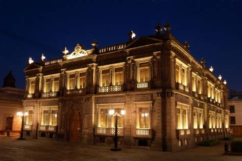 Museo de la máscara, San Luis Potosí, S.L.P. México Studio, Light Colors, Louvre, Mansions ...