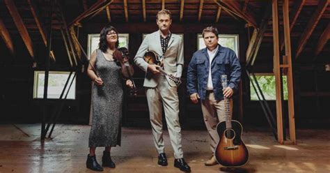 WATCH: Nickel Creek, "Strangers" - The Bluegrass Situation