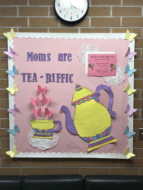 Mother's Day Bulletin Board #RHMS #elementary #bulletinboard #bulletin #board #mother ...