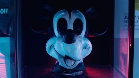 Mickey Mouse se convierte en un asesino serial en película de terror