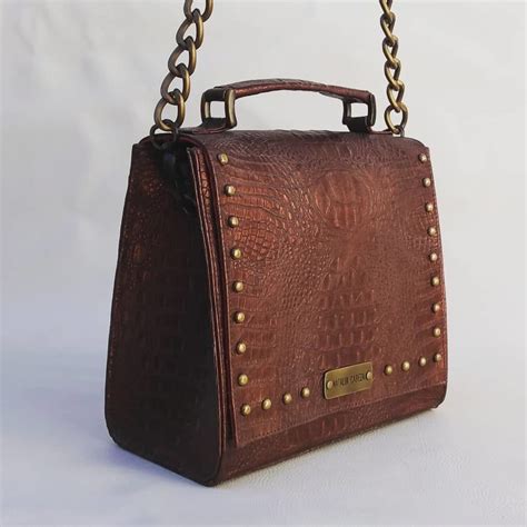 Top 6 Womens Handbags 2024: Trendy Colors for Ladies Handbags 202 (45 Photos)