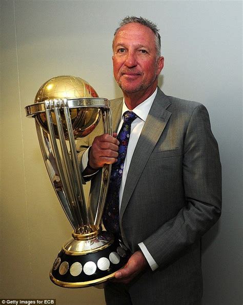 Cricket icon Botham set for epic South African walk | Ian botham, Cricket world cup, Cricket