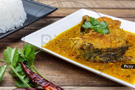 Image of Bengali Cuisine - Doi Katla (Catla Fish Curry With Yogurt) In A Plate Served With White ...