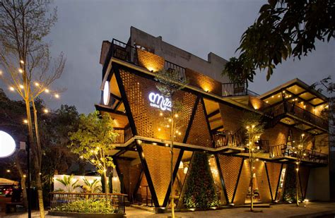 Gallery of MƯA Coffee Shop / 85 Design - 8 | Restaurant exterior design, Cafe interior design ...