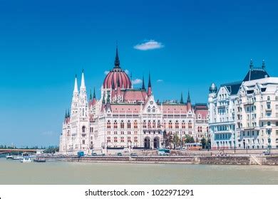 Parliament Building Budapest Above Danube River Stock Photo 1022971291 ...