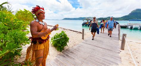 Discover Bora Bora : The most iconic island in Polynesia - US