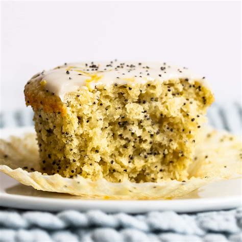 Lemon Poppy Seed Muffins - Handle the Heat