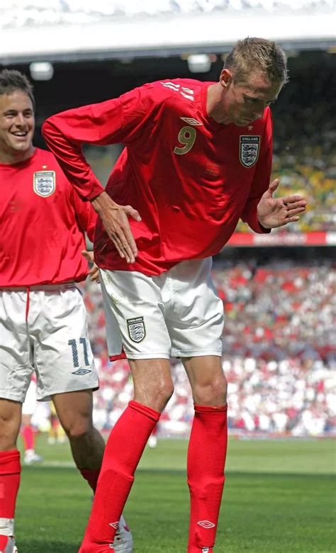 Peter Crouch spotted in the mosh pit at Isle of Wight Festival as fans ...