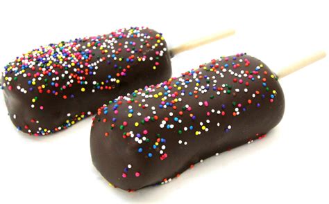 Dark Chocolate & Caramel Dipped Marshmallows on a Stick | countrymercantile