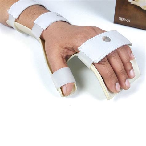 Hand Resting Splint - TrueCare Surgicals, Hyderabad