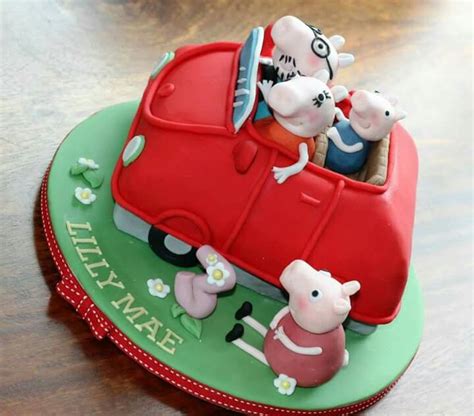 Peppa pig car cake | Peppa pig birthday party, Peppa pig cake, Party cakes