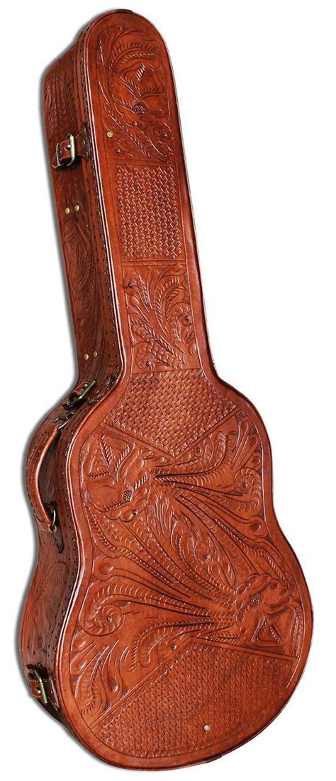 Hand-tooled leather guitar case. Beautiful. My dream guitar case #GuitarCase | Strumenti ...