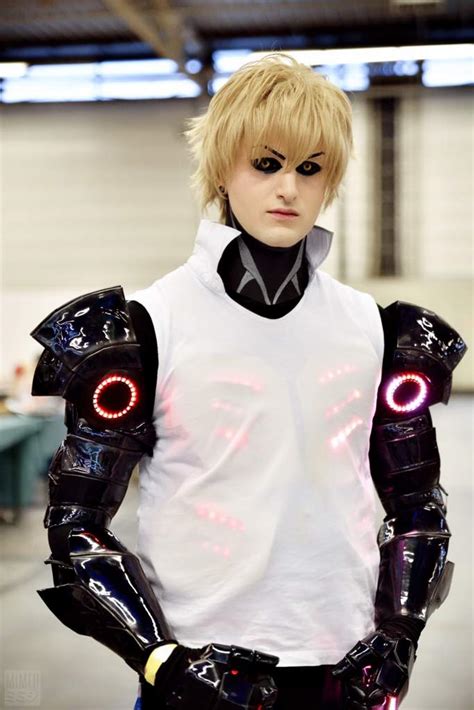 Genos Cosplay | ONE PUNCH Amino