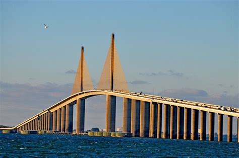 Sunshine Skyway Bridge, St. Petersburg, Florida [800x531] : r/bridgeporn