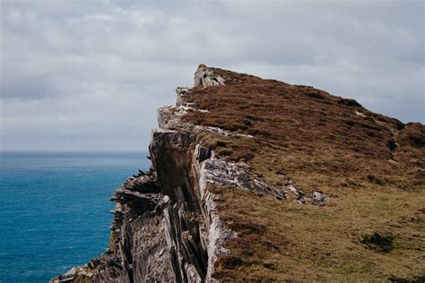 Cliff edge | Sheep's Head, Cork, Ireland | Masterbutler | Flickr