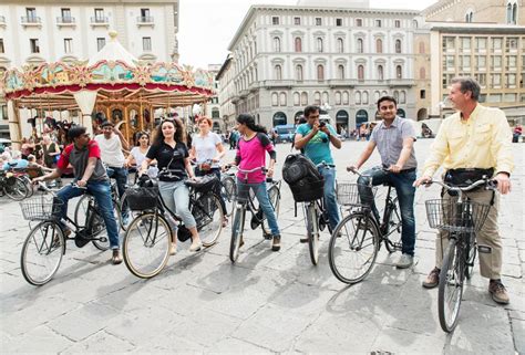 Bike tour in Florence: the original one with a professional guide