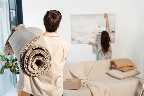 Hiring Art Movers: Pros and Cons of an Art Moving Company