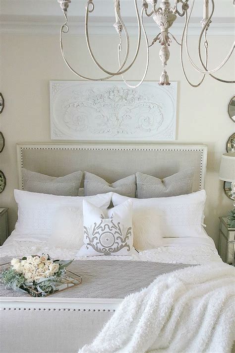 40 French Country Bedrooms to Make You Swoon