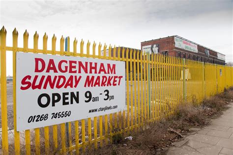 What time is Dagenham Sunday Market open, where is it exactly and what ...