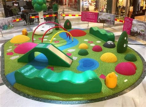 Parque en Centro Comercial | Sala de juegos para niños, Parques, Jardin ...