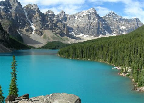 File:Moraine Lake-Banff NP.JPG - Wikimedia Commons