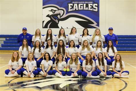 Softball Team Photo | Alice Lloyd College