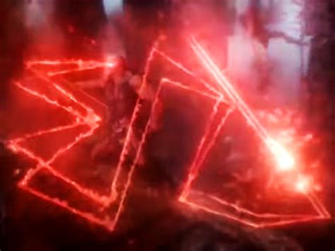 Zack Snyder's Justice League: New Scenes Show Flash's Speed Force ...