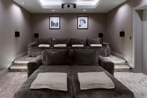 Check out the plush home cinema seating by Coleccion Alexandra ...