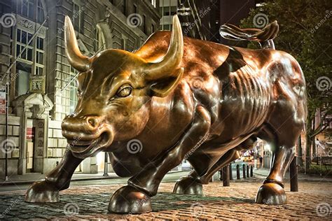 Wall Street Bull editorial photo. Image of bank, estate - 34214636