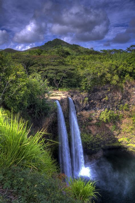 Wailua Falls | Wailua Falls is an 80-foot waterfall located … | Flickr