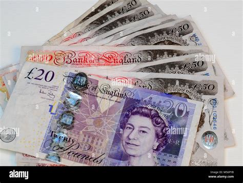 UK British Pound Currency Bank Notes Stock Photo - Alamy