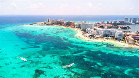 This is Cancun Beaches' Most Dangerous Hazard