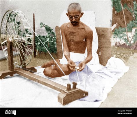 Mahatma gandhi spinning wheel charkha hi-res stock photography and images - Alamy