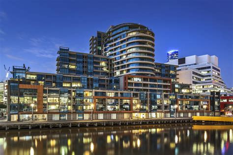 Melbourne Accommodation | Waterfront Melbourne Apartments