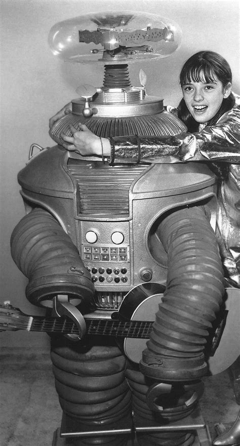 B9 ROBOT from LOST IN SPACE (original image cropped). Vintage Robots, Retro Robot, Retro Tv ...