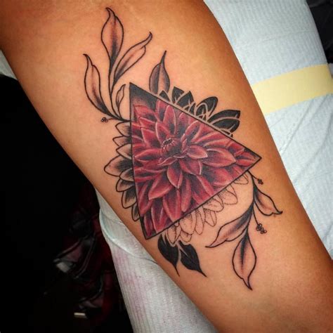 Dahlia flower tattoo awesome ideas 15 - We Otomotive Info | Glyph tattoo, Dahlia tattoo, Flower ...