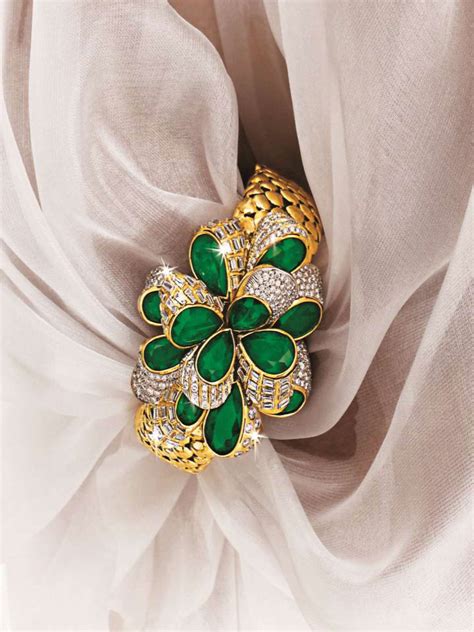 Bina Goenka Creates Timeless Piece of Jewelry Worth of Heirloom ...