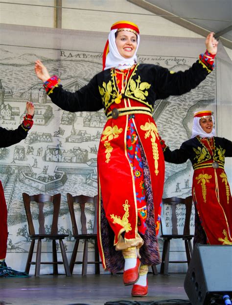 Turkish folk dance V. | Turkish clothing, Folk dance, Traditional outfits