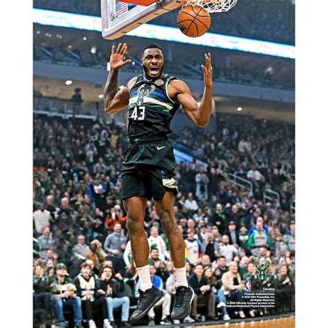 Thanasis Antetokounmpo Milwaukee Bucks Unsigned Dunk Photograph in 2022 ...