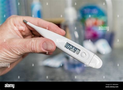 Fever thermometer fahrenheit hi-res stock photography and images - Alamy